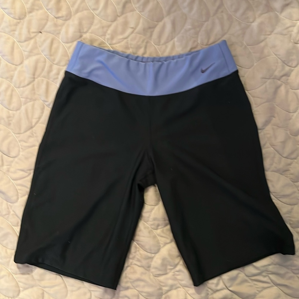 Nike FIT DRY biker shorts - black with lavender waist - S